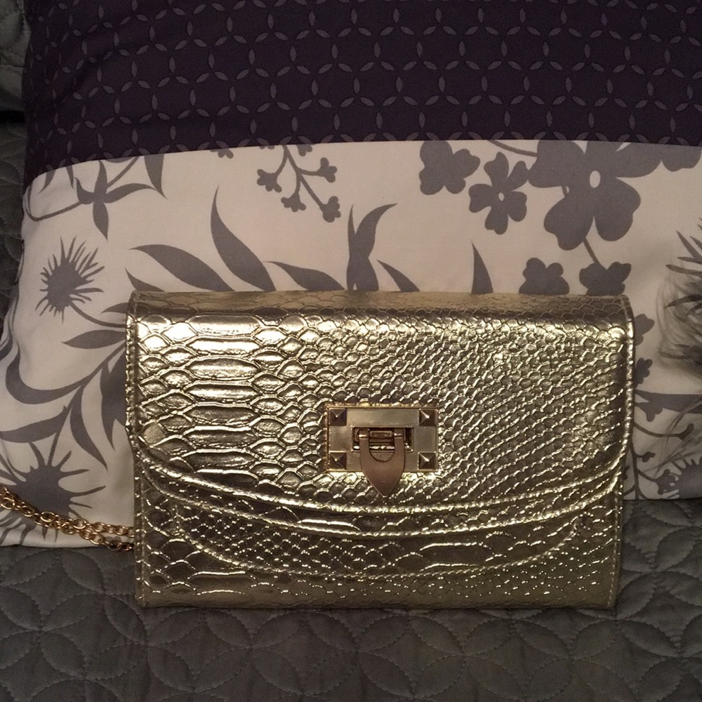 Gold evening wear bag
